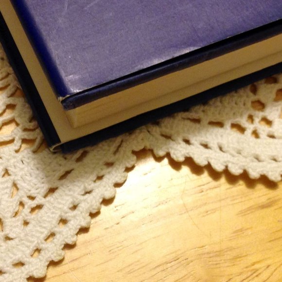 Thriller, Aaron Elkins Skeleton Dance - Picture 4 of 8